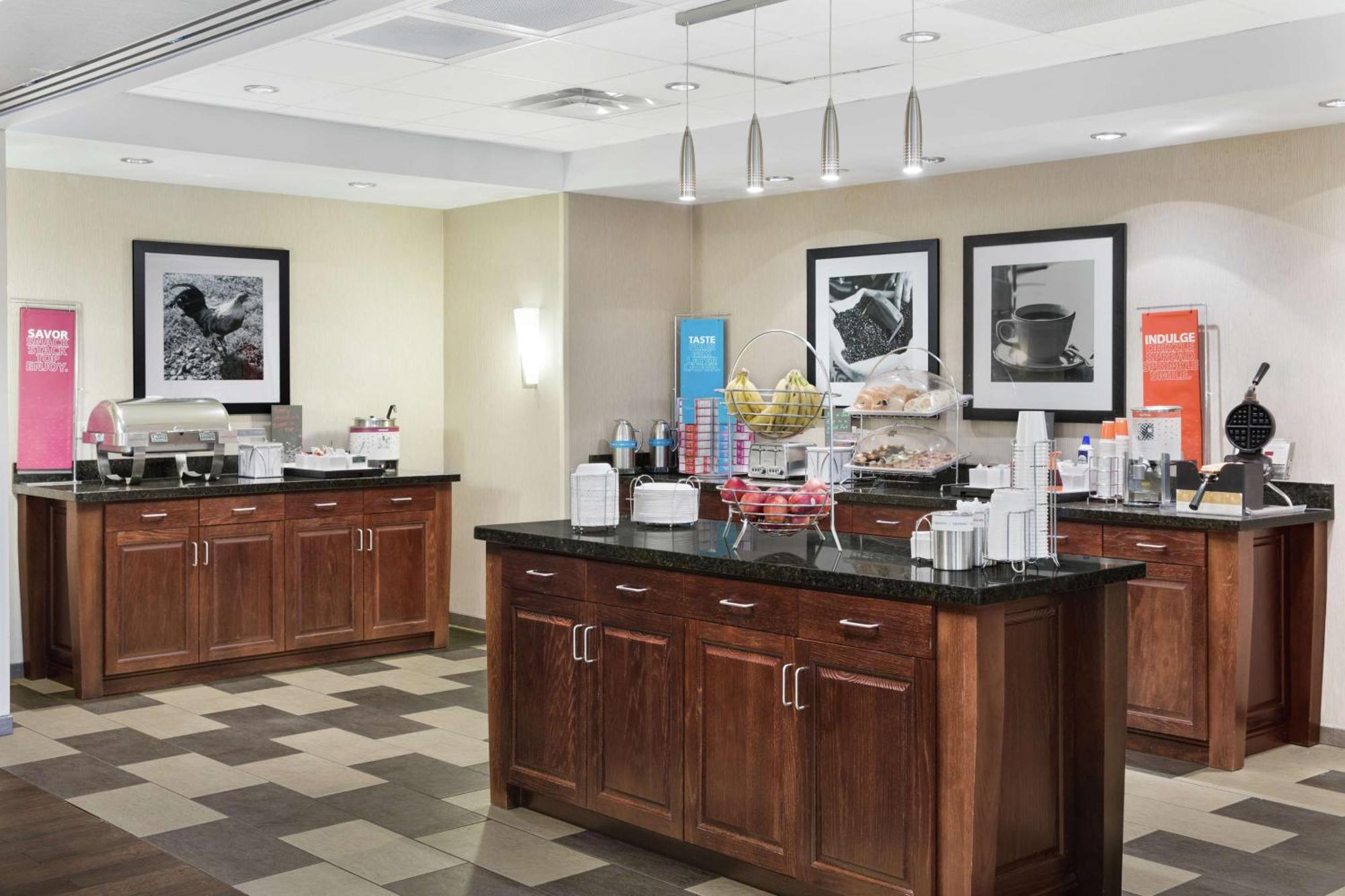 Hampton Inn Columbus/South-Fort Benning Exterior photo